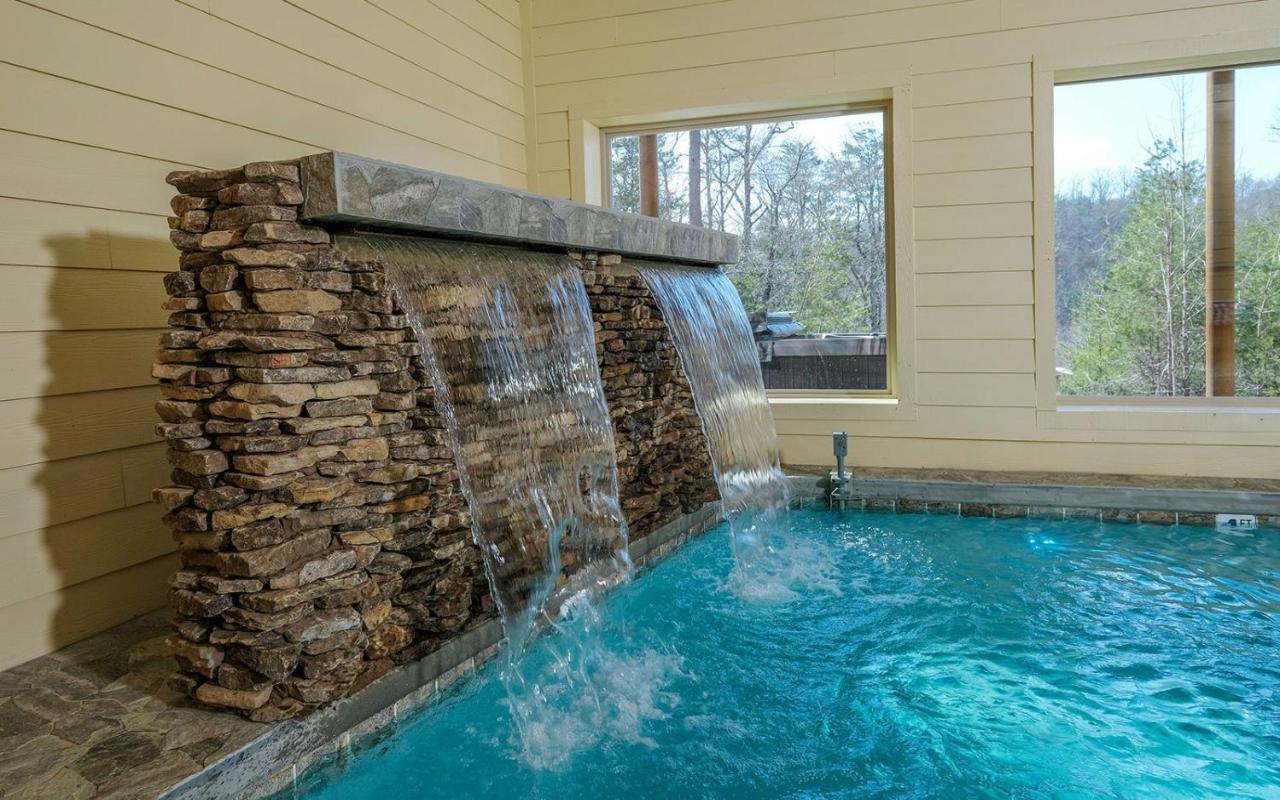 B&B Pigeon Forge - Woodland Waterfall - Bed and Breakfast Pigeon Forge