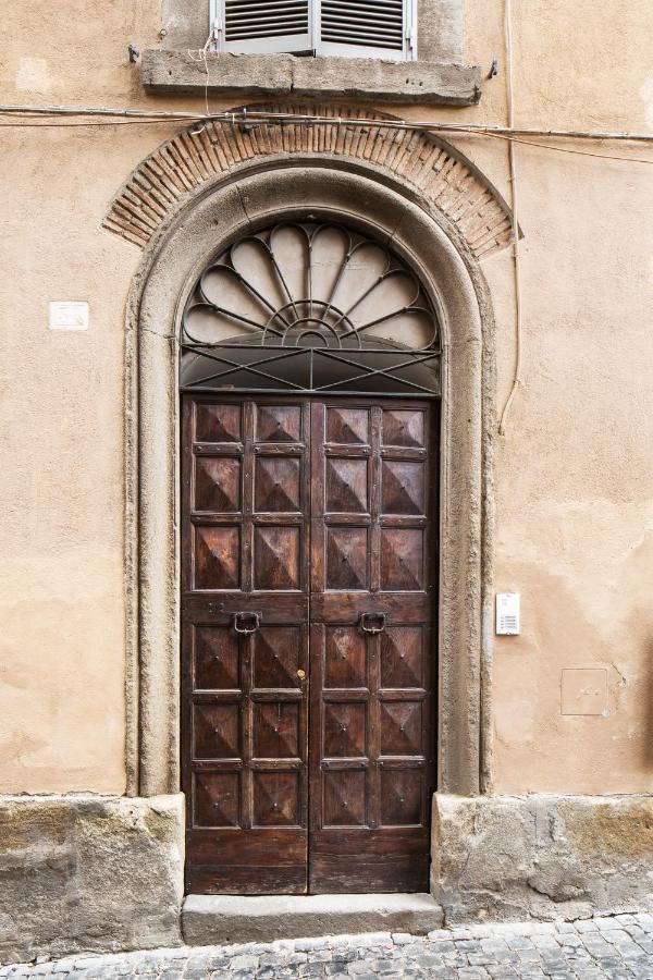 Alloggio turistico All'Ombra della Torre - Ferienwohnung Viterbo