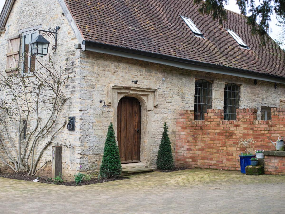 The Barns at Holy Well - B&B Southam