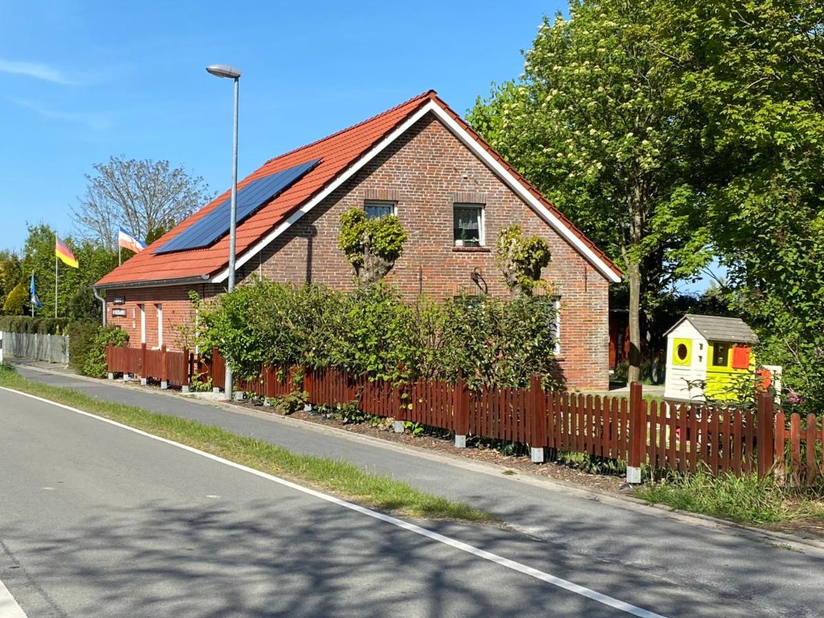 B&B Bunde - Ferienhaus am Bunderhammrich 25184 - Bed and Breakfast Bunde