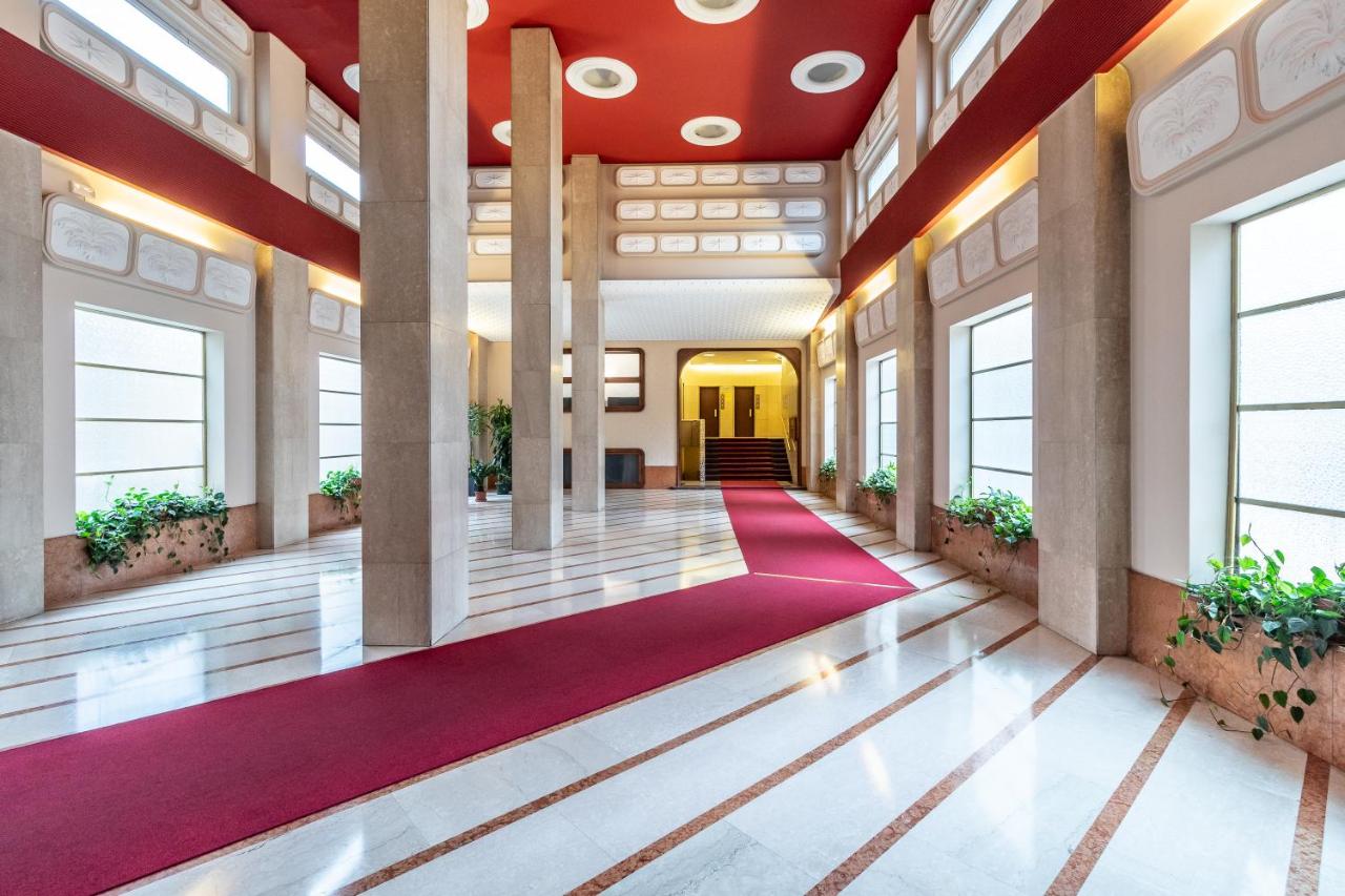 Trilocale vintage vicino a Centrale con vista panoramica sul Duomo - B&B Milano