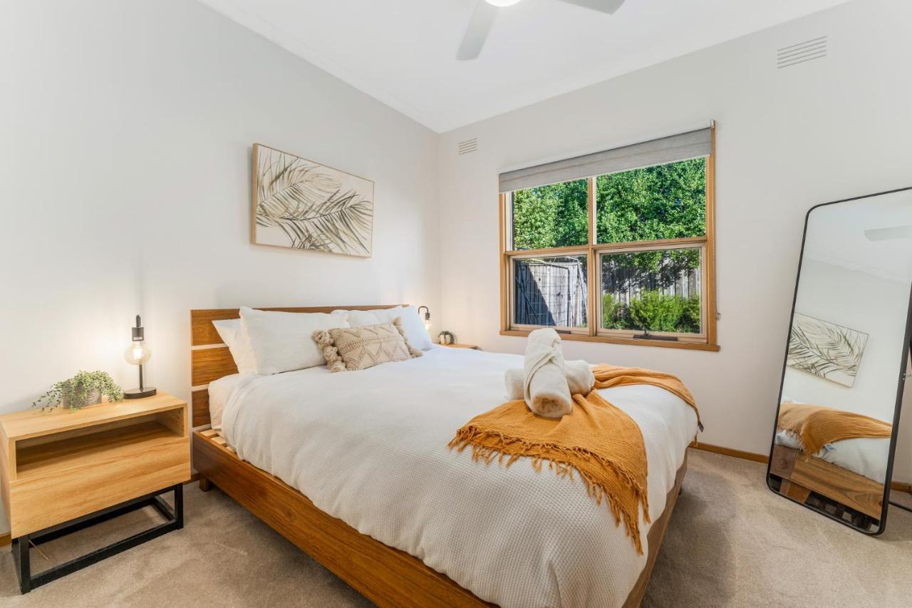 B&B Geelong - Cozy Newtown 2 bedroom unit - Bed and Breakfast Geelong