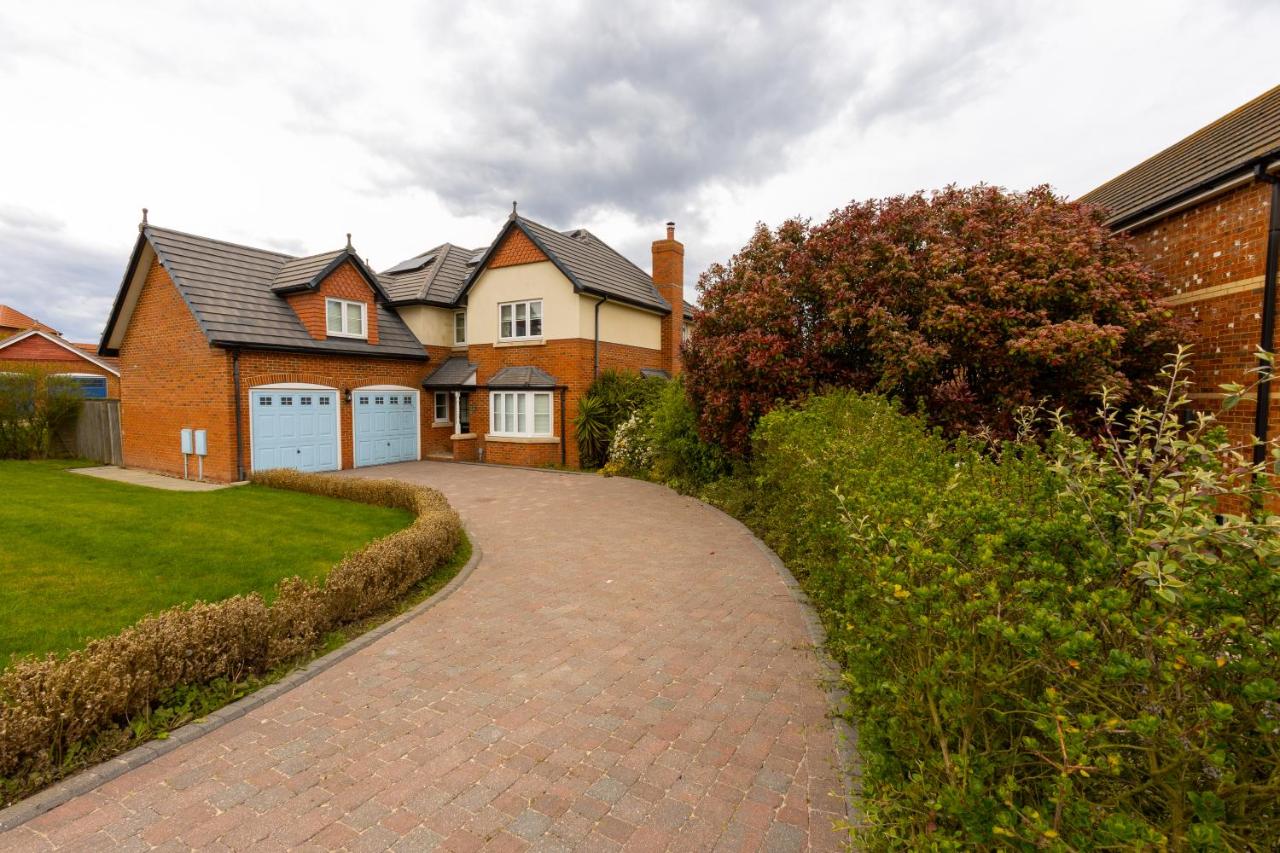 Supreme Class Properties - B&B