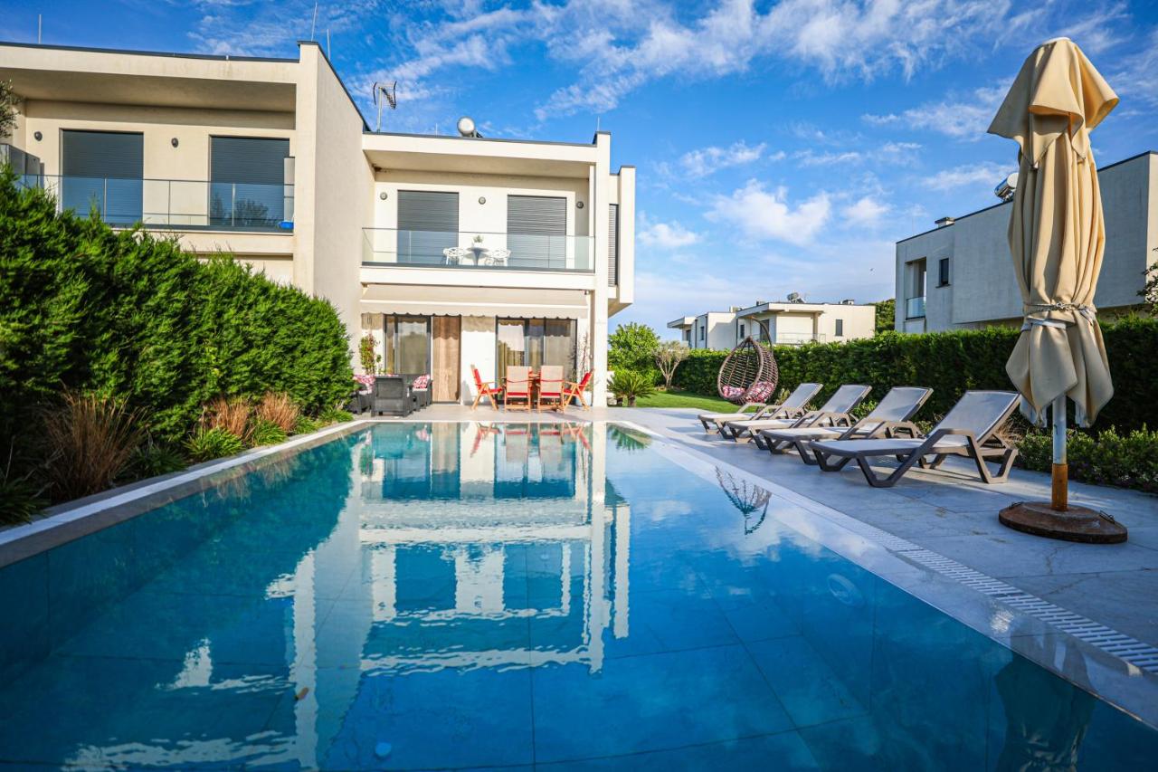 B&B Durrës - Vila 29 Valamar - Bed and Breakfast Durrës