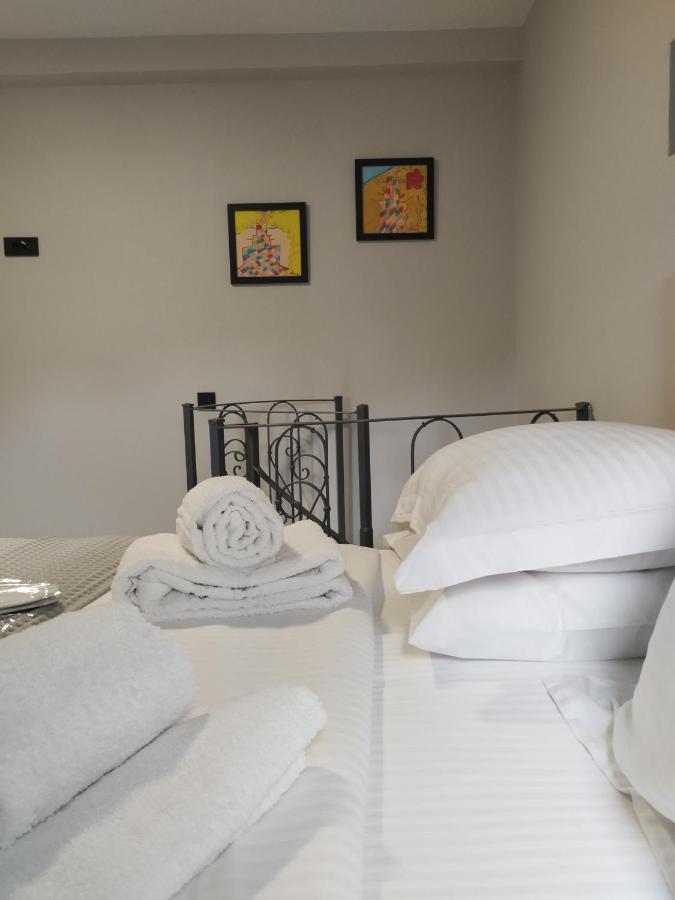 B&B Chios - Art gray maisonette - Bed and Breakfast Chios