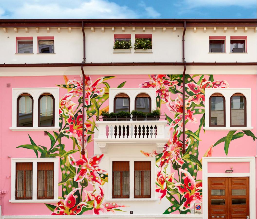 Toiletpaper Living - B&B Milano