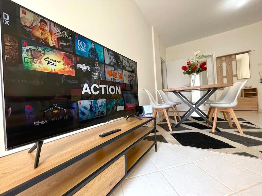 Platform 357 Romanou Apartment near Landmark Hotel - B&B Nicosia