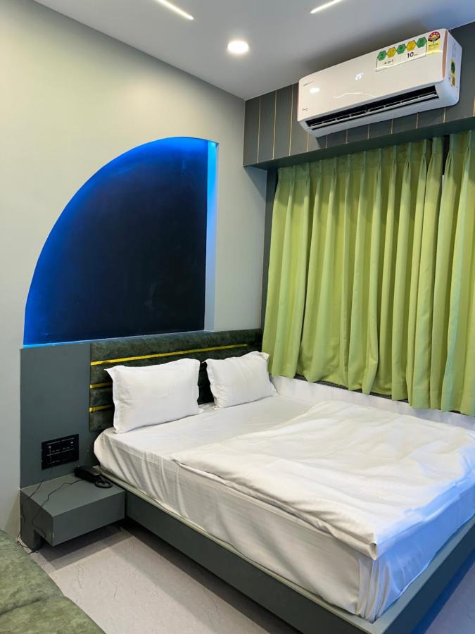 B&B Surat - Hotel victoria - Bed and Breakfast Surat