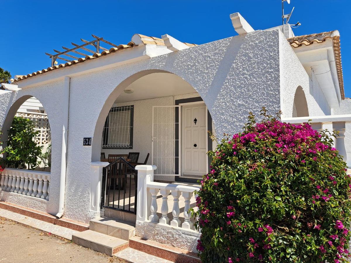B&B Los Alcázares - Pretty villa with private pool - Bed and Breakfast Los Alcázares