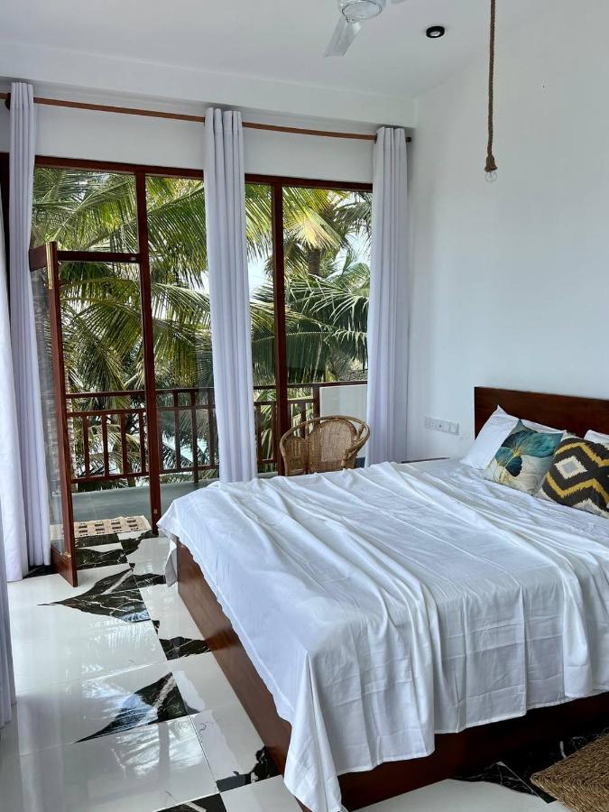 B&B Dikwella - Coconut Palm beach restaurant and rooms - Bed and Breakfast Dikwella