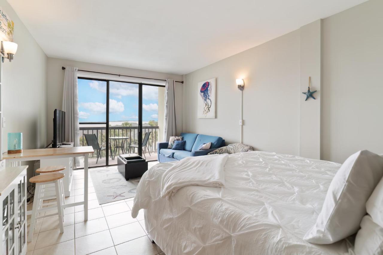 Pirates Bay Getaway! - B&B Fort Walton Beach