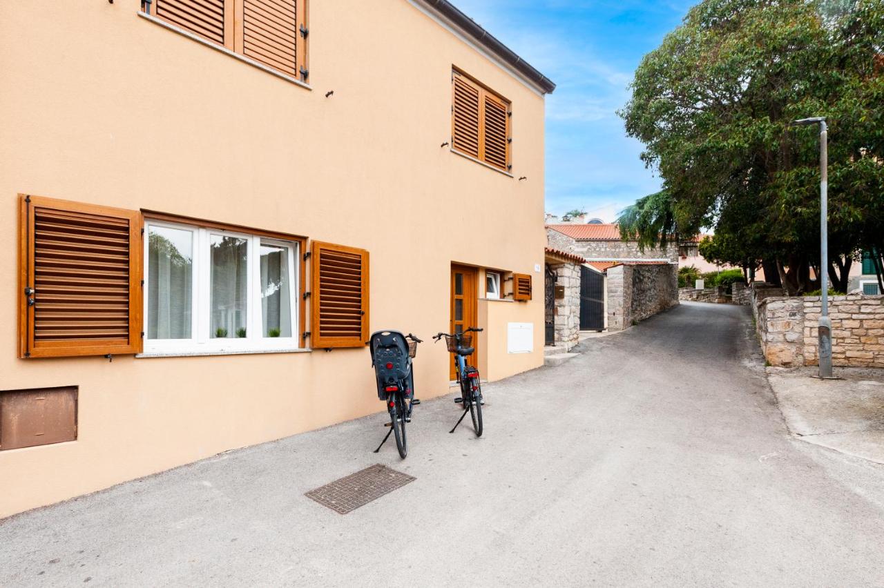 Exclusive city center studio with free e-bikes - B&B