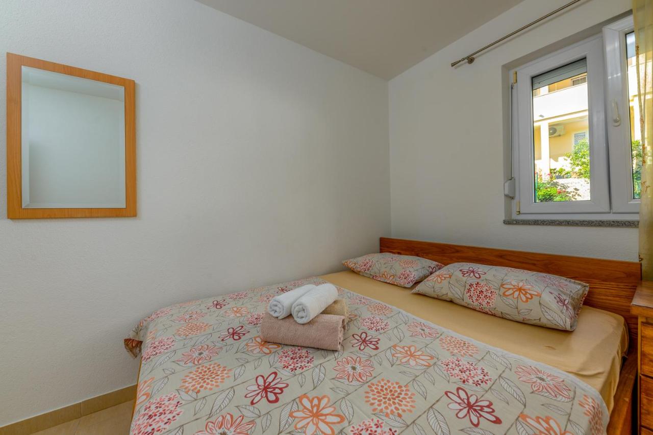 Apartamento con balcón