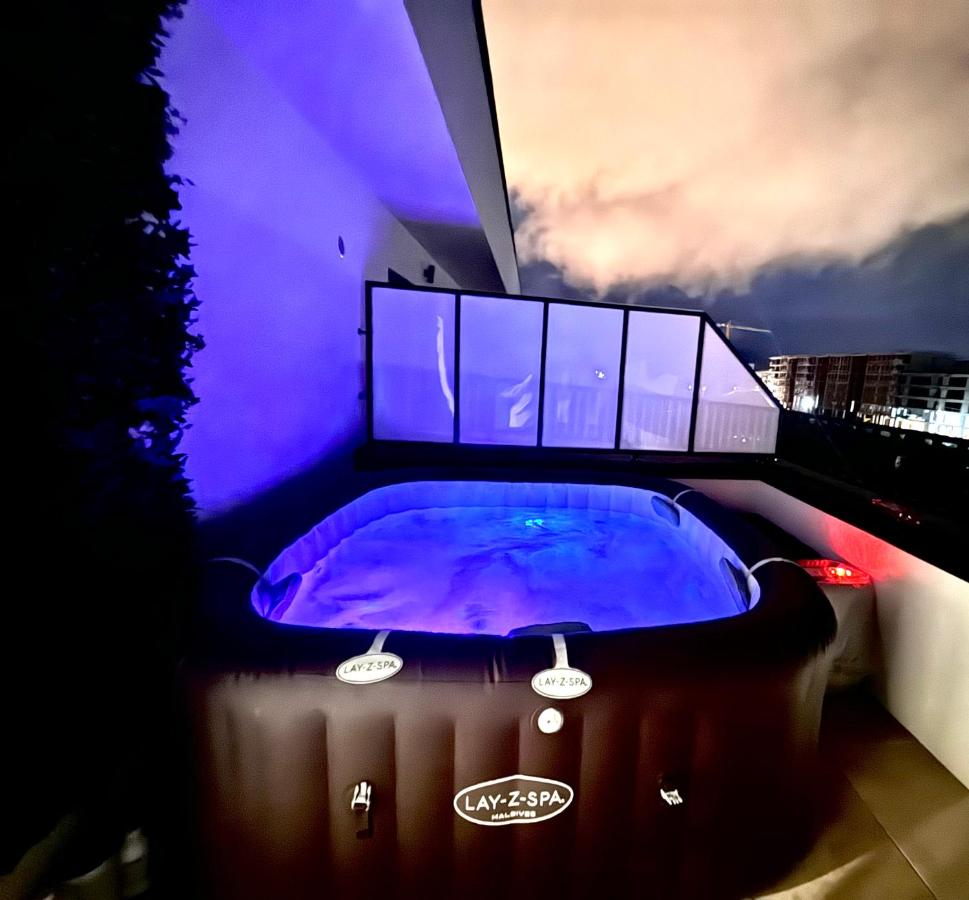 Luxury apartment Sinuhe - B&B Braşov