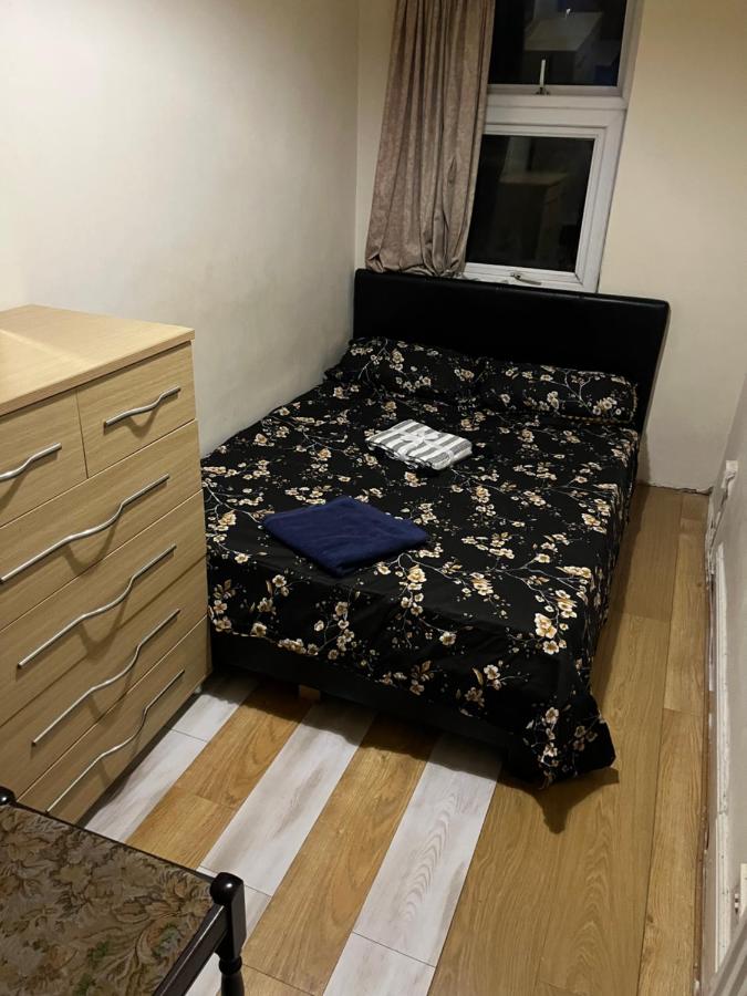 B&B Leicester - Leicester UK Room 1 city centre - Bed and Breakfast Leicester