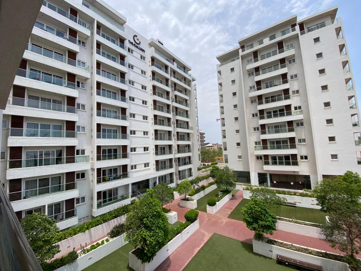 Family friendly 2BR APT, The Gallery, East Legon - B&B