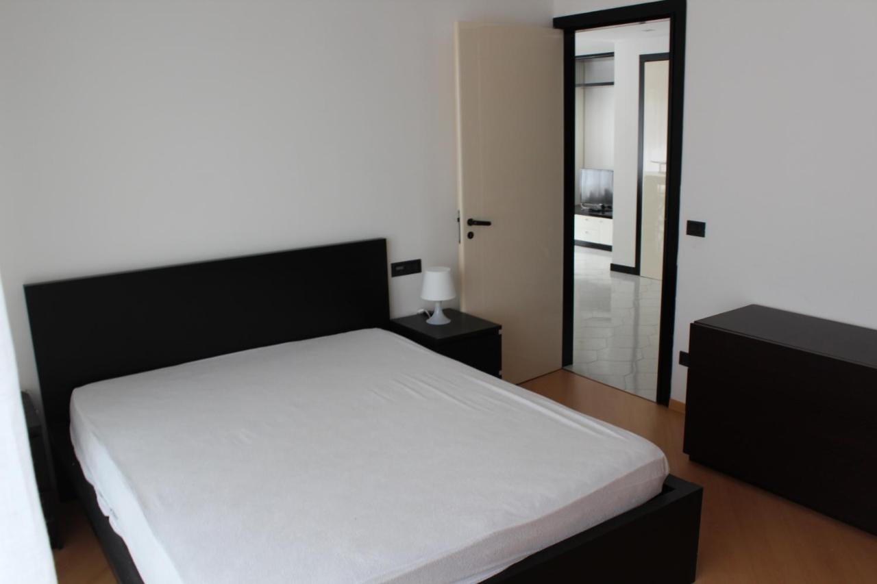 Appartamento con 2 Camere da Letto - Miramare 1