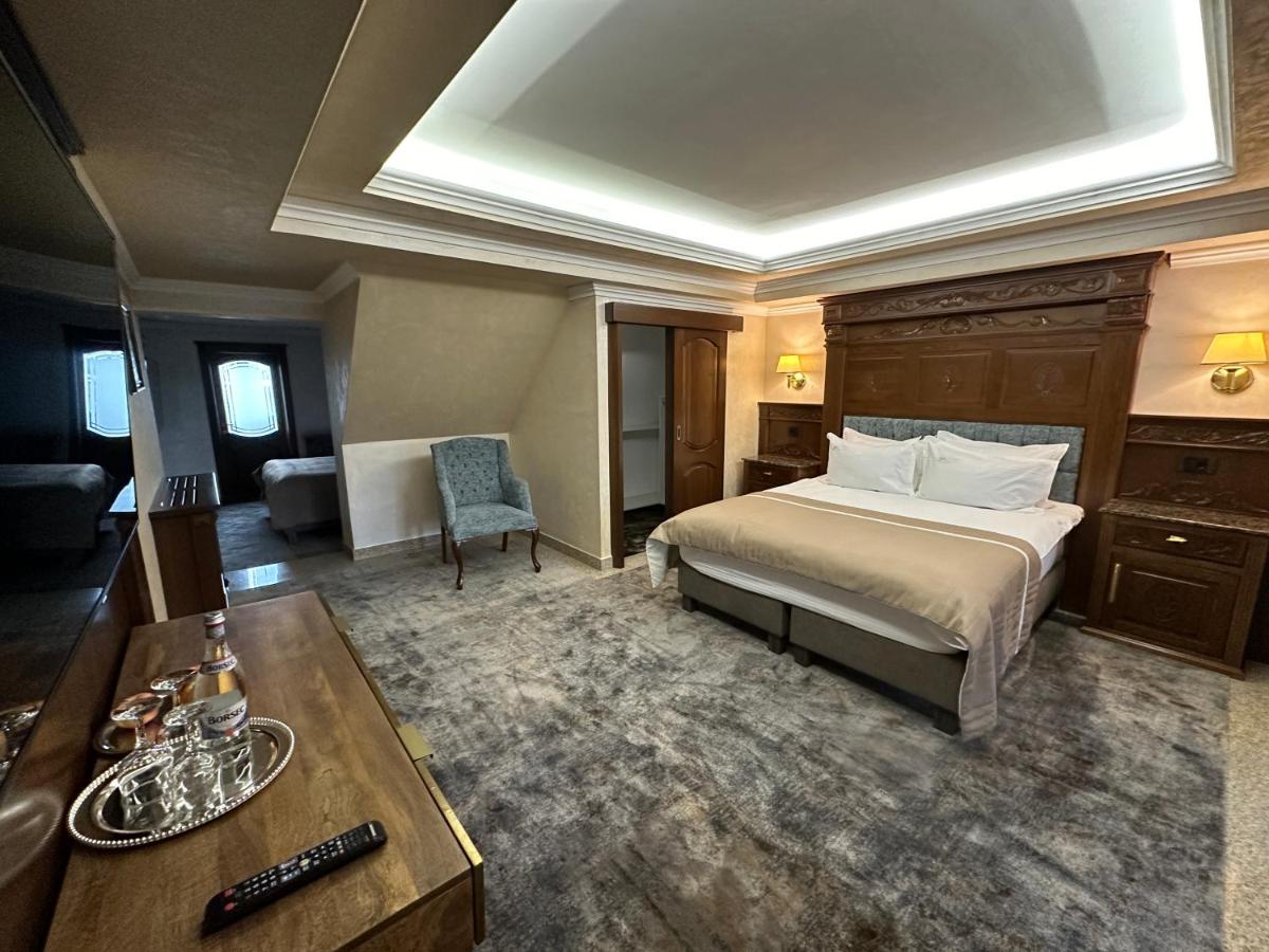 Two-Bedroom Apartment with Balcony and Terrace