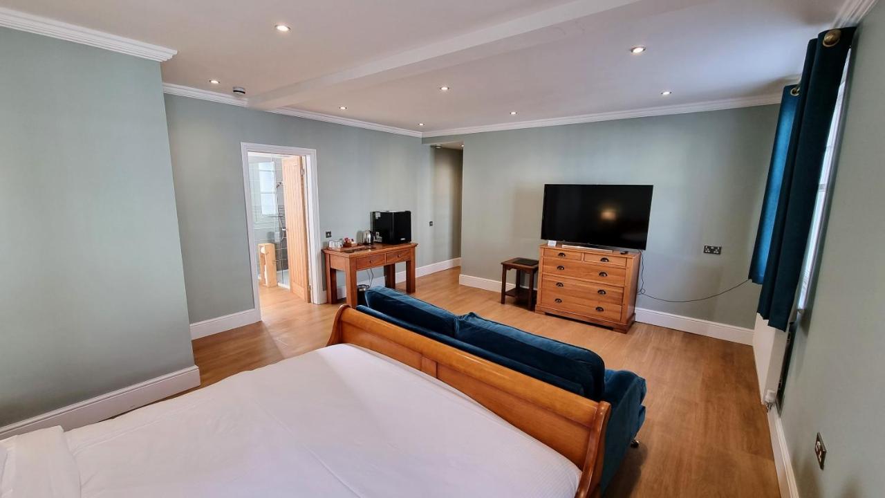 Superior Suite