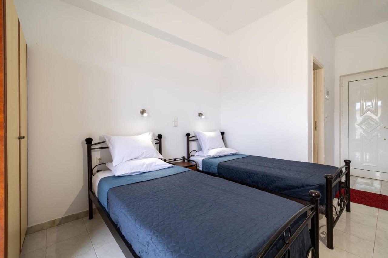 Studio (2 Adults)