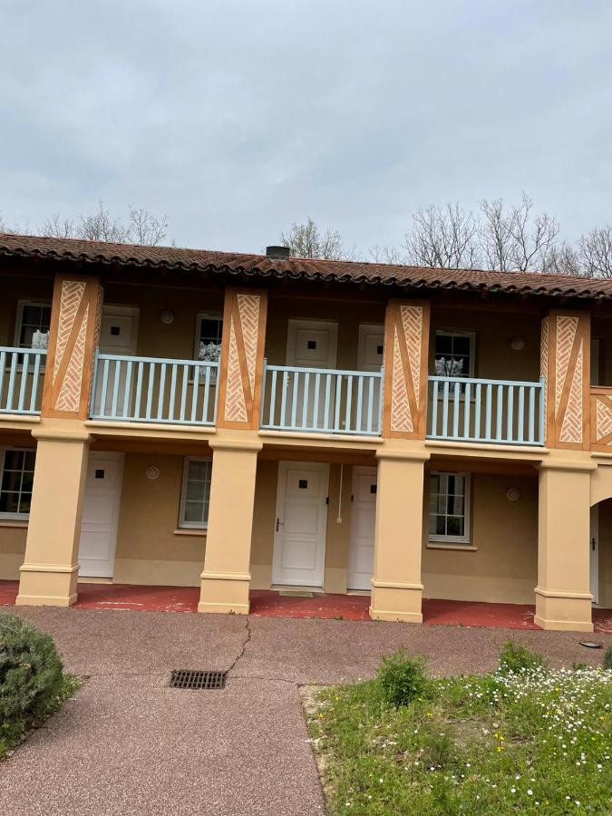 Très bel appartement 1 chambre lit double 4 pers confort Résidence du Lac - B&B