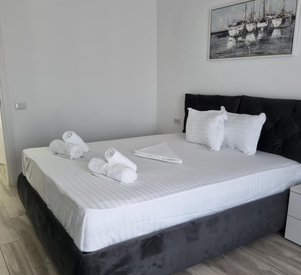 Appartamento con 2 Camere da Letto e Terrazza 