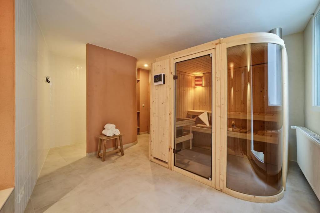 Mosel FeWo mit Sauna & Sonnenterrasse - Perfekt für 2 - Wein & Entspannung - B&B