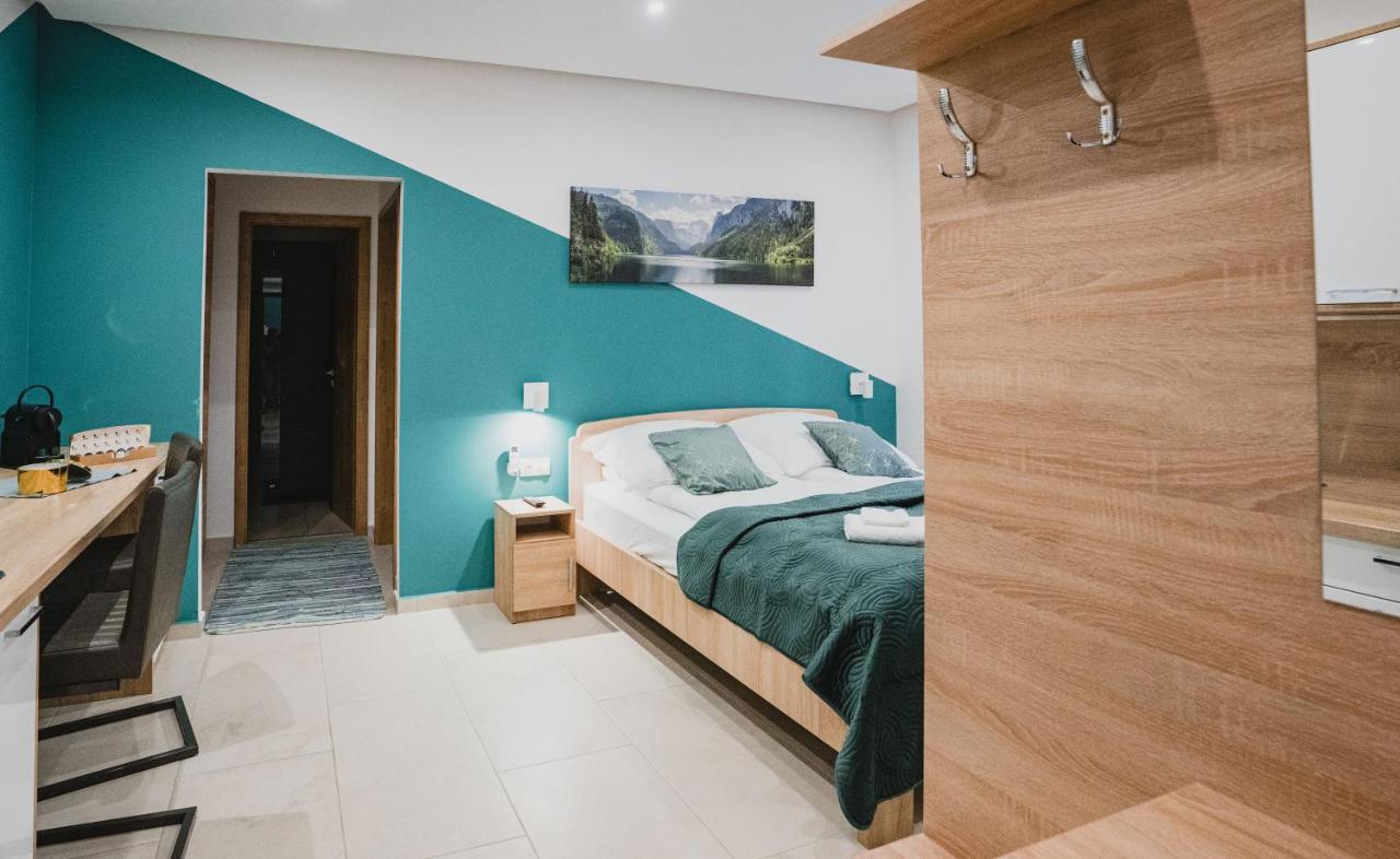Szent Miklós Apartman -Keco- - B&B