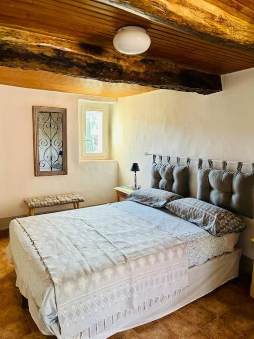 Lou Raspaioun - Coeur du village - B&B