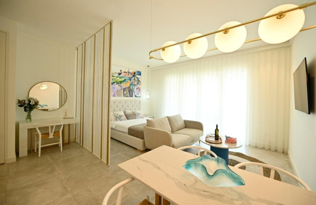Studio Apartment with Sea View