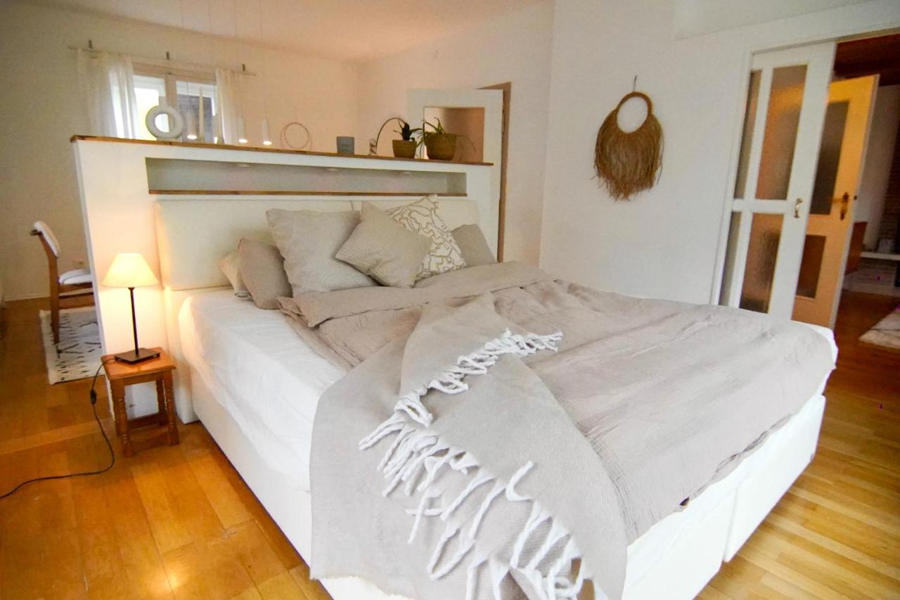 B&B Kassel - Exklusiv wohnen am Bergpark! - Bed and Breakfast Kassel