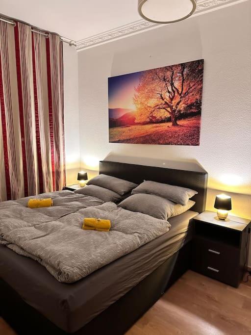 B&B Halle - City Altstadt Appartement in unmittelbarer Nähe zur Saale und Marktplatz, privater Parkplatz - Bed and Breakfast Halle