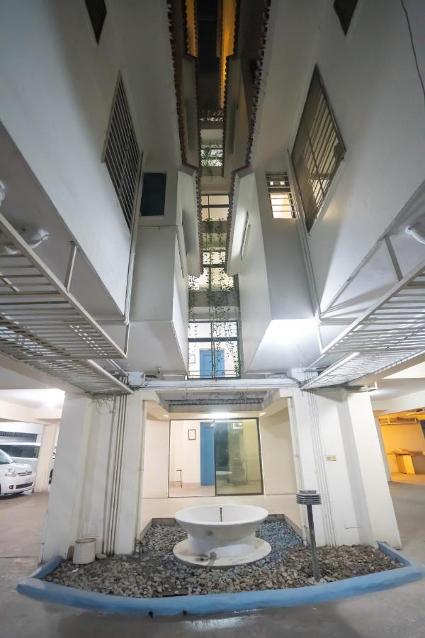 Swarloke Apartment at Gulshan 2,Dhaka - B&B Dhaka