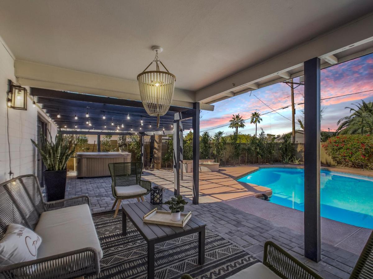 Montecito - Hot Tub - Amazing Pool - Fire Pit - B&B