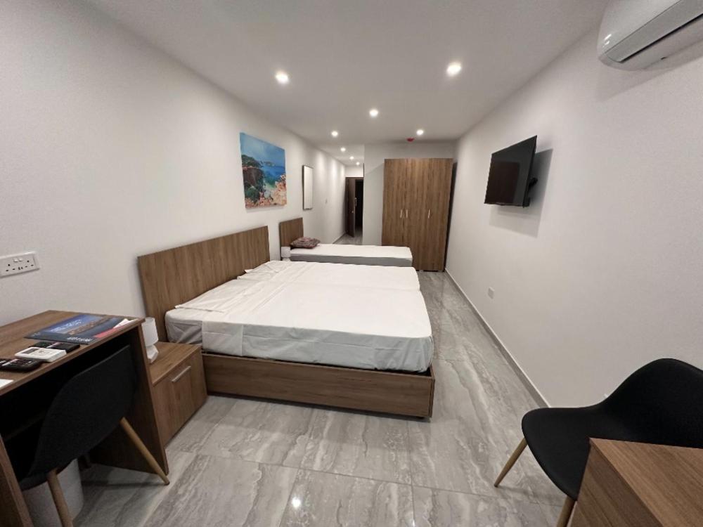 Triple Room with Balcony