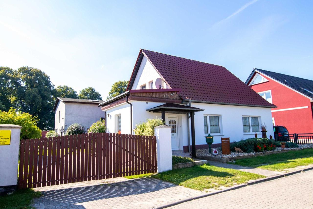 B&B Kröslin - Ferienhaus Geli 4 - Bed and Breakfast Kröslin