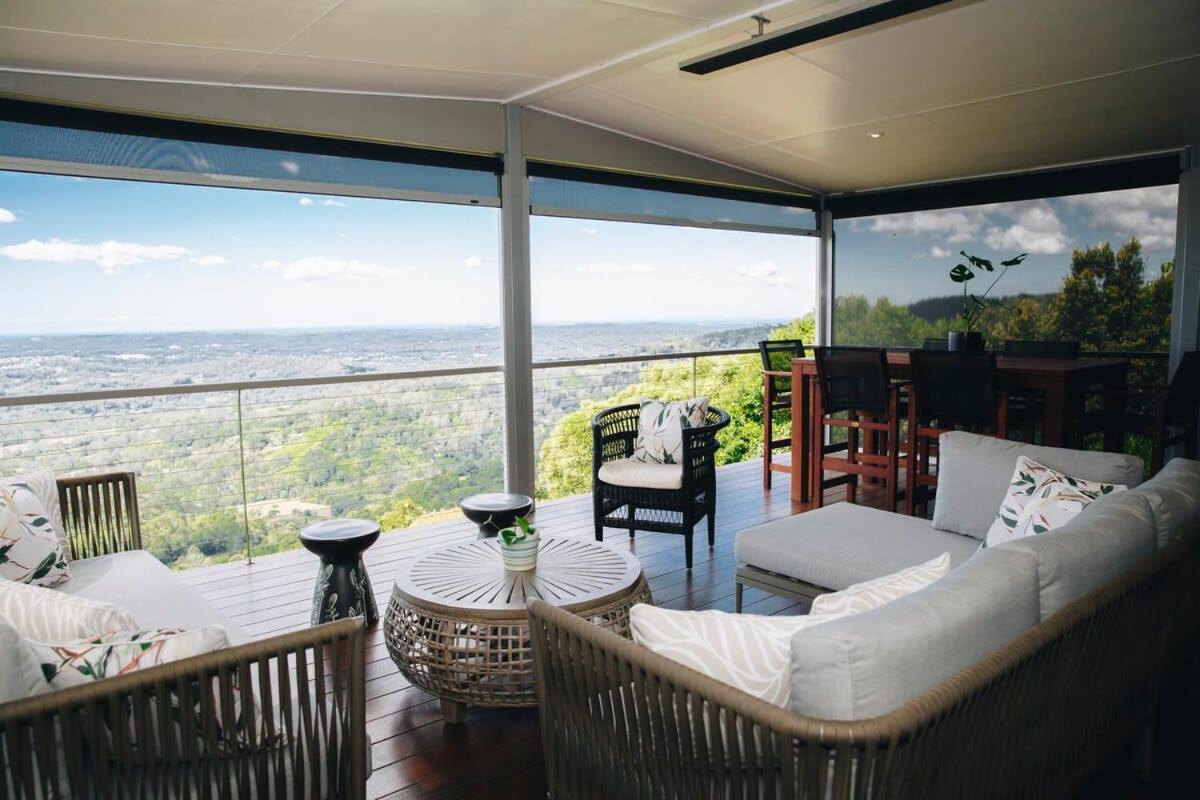 B&B Montville - Flaxton residence with spectacular coastal views - Bed and Breakfast Montville