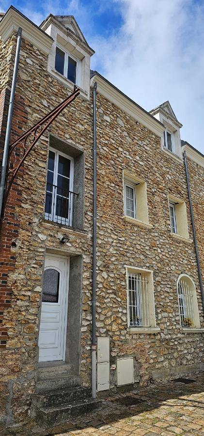 Tout à pied Dourdan Appartement - B&B Dourdan