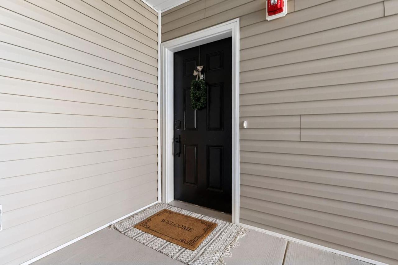 New LUXE APT 3BR Downtown Fay Unit B - B&B