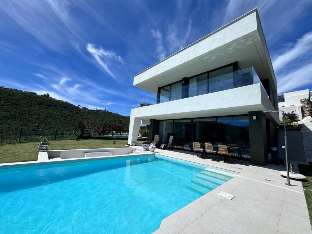 Luxueuze villa met verwarmd zwembad en zeezicht - Ferienwohnung Manilva