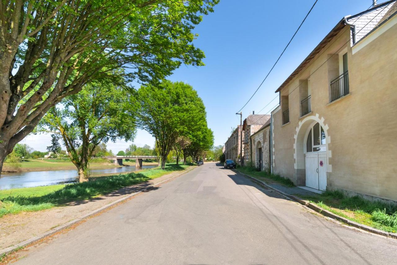 Love room au bord de l'eau. L'instant coquin - B&B