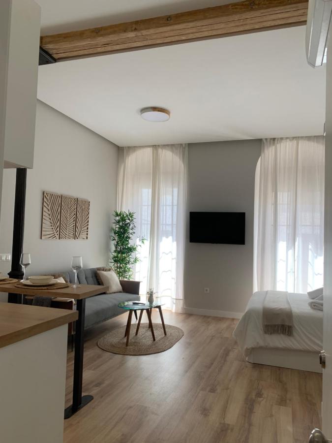 Studio Apartment with Balcony