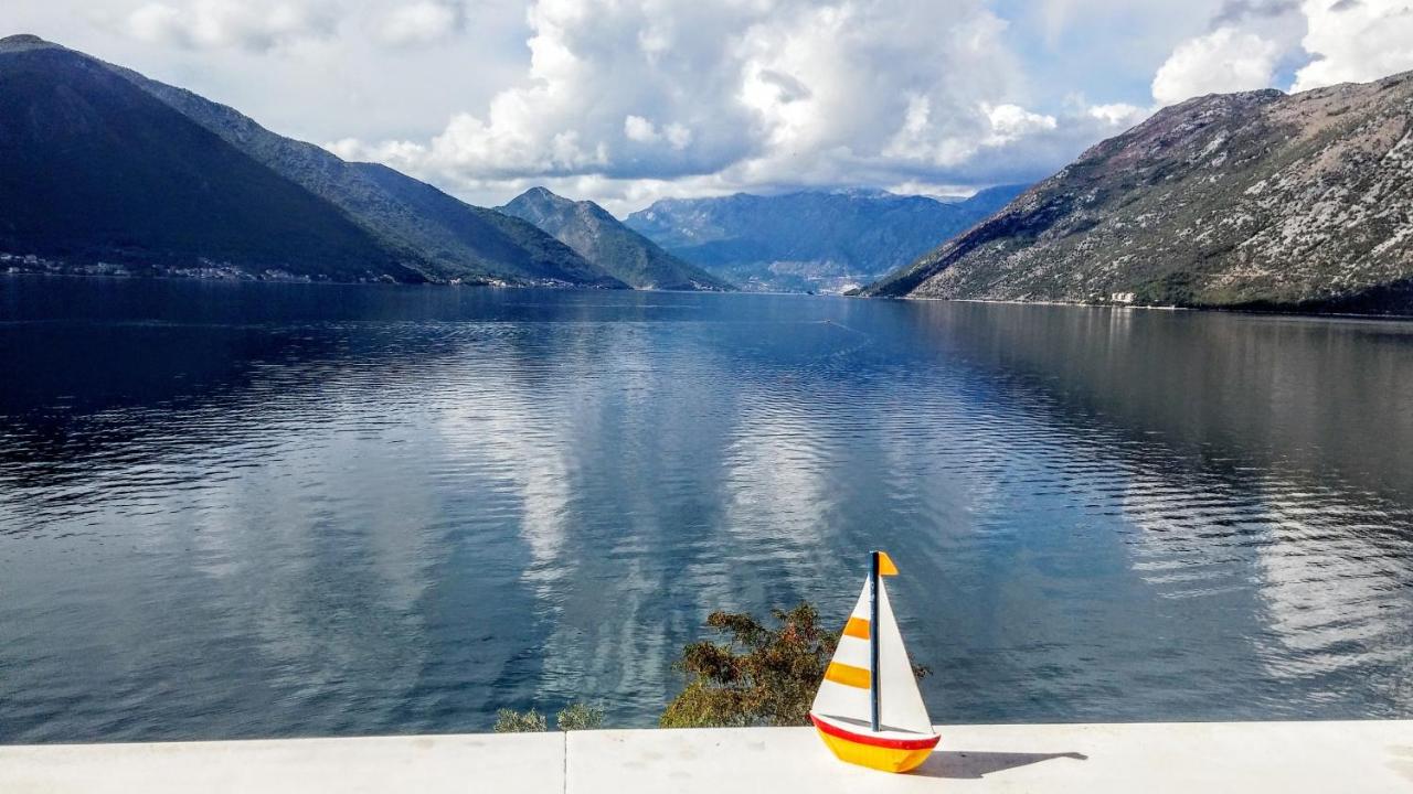 Apartamento de 1 dormitorio con balcón y vistas al mar
