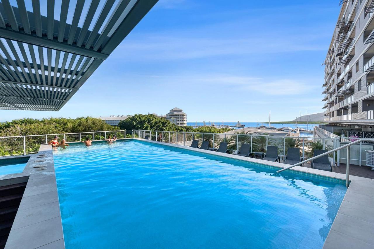 Aqua Vista at Harbour Lights - Poolside Panorama - B&B
