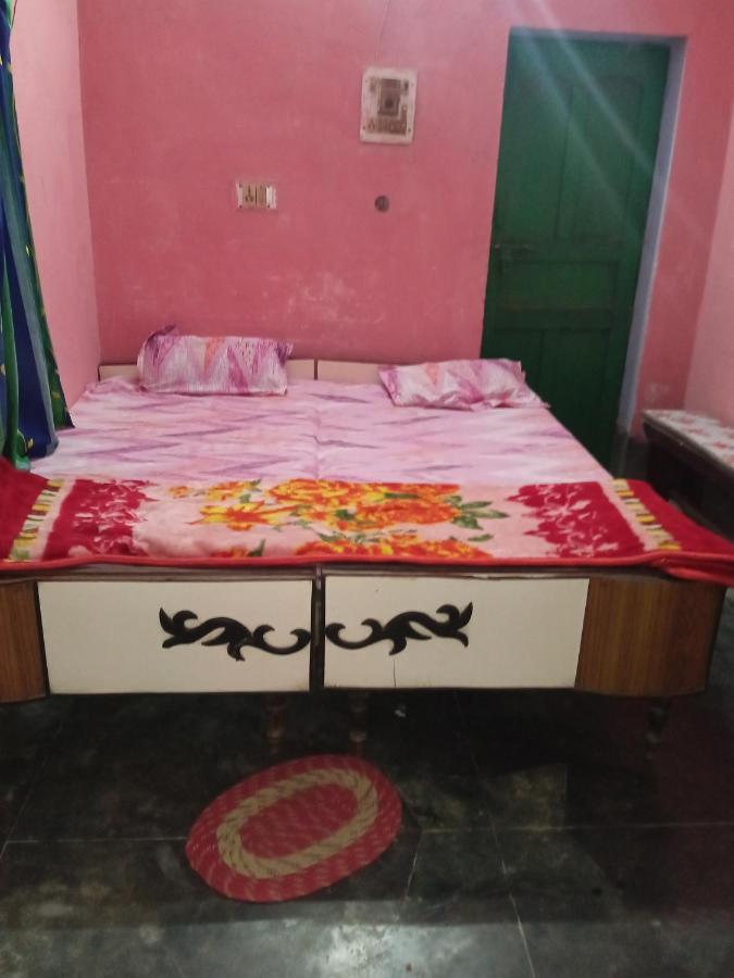 B&B Ayodhya - Luv kush homestay - Bed and Breakfast Ayodhya