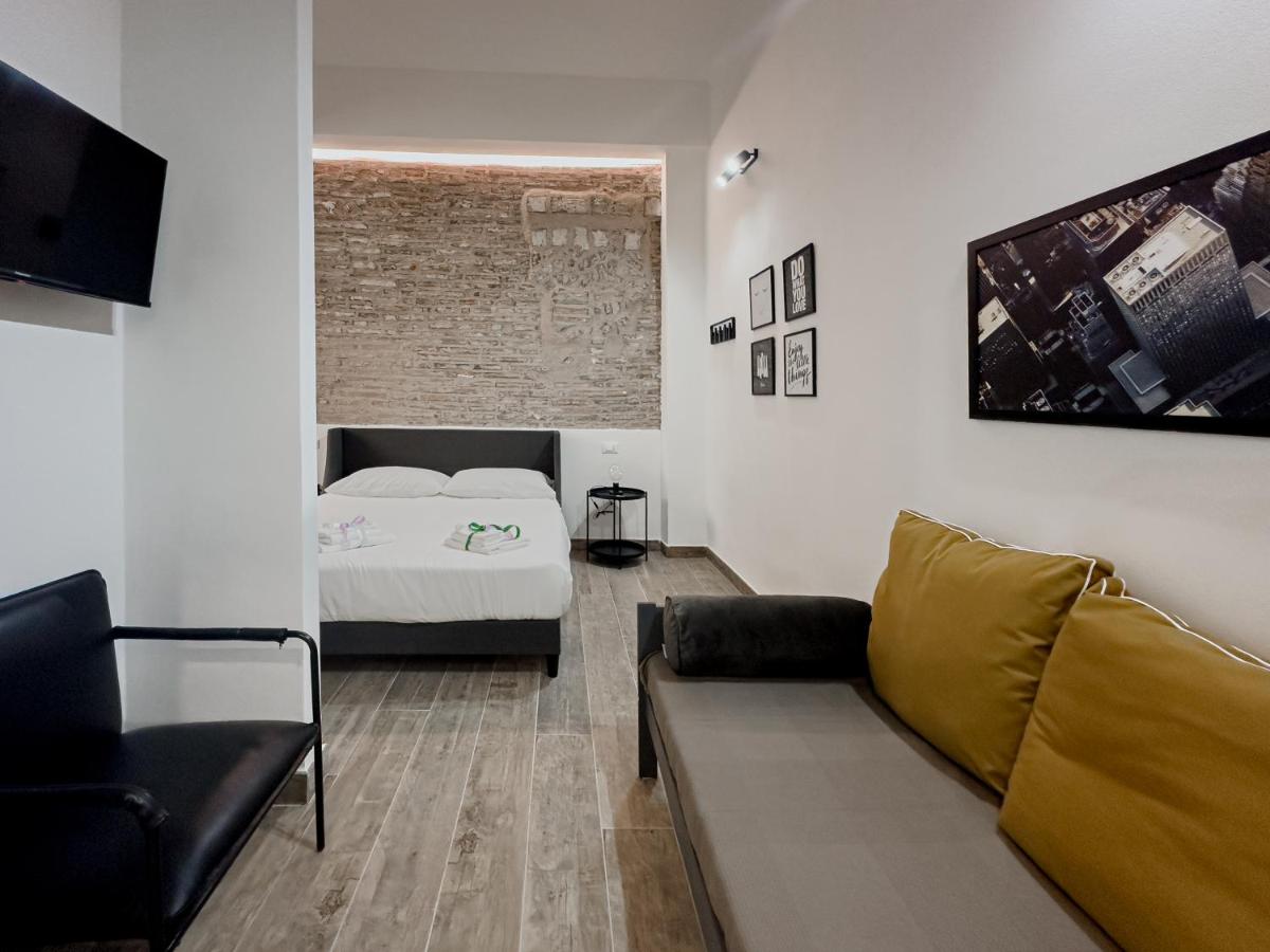 Triple Room with Terrace