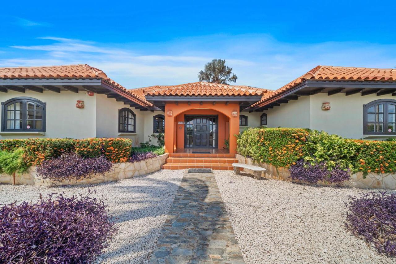 Villa mit 6 Schlafzimmern