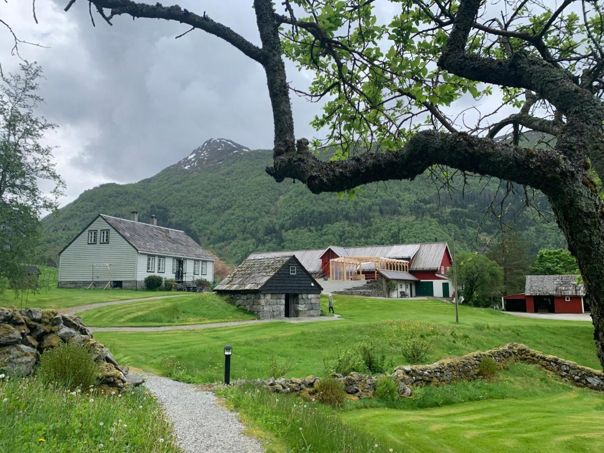 Guddals Tunet - B&B Rosendal