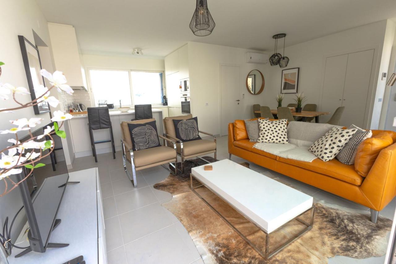 Apartamento con vistas a la piscina