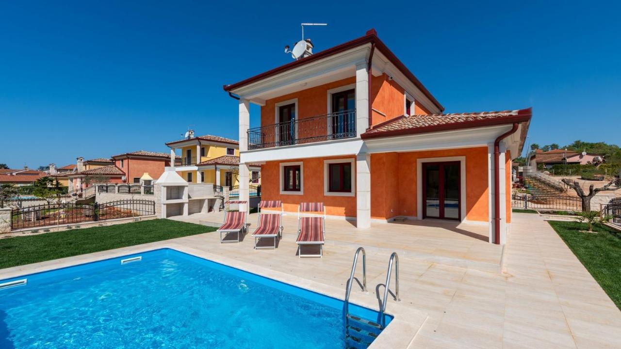 Villa Nia with Private Pool - B&B